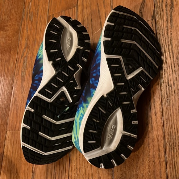 Brooks Launch 7 Tie Dye - Picture 5 of 8